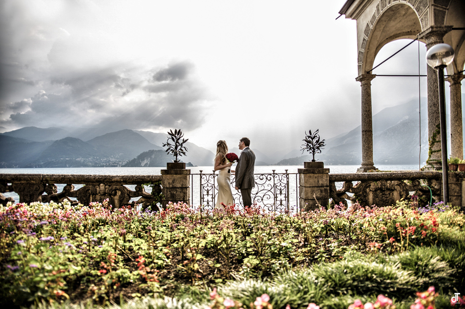 Daniela Tanzi lake Como wedding photographer is your best choice for your weddings and proposals, engagement for Lake Como and Daniela can help you look for a splendid venues and locations on Lake Como: trips and photos on the boats, Villa del Balbianello, Grand Hotel Serbelloni in Bellagio, Villa Regina Teodolinda, Villa Lario in Pognana, Villa D'Este, Villa Carlotta, Villa Cipressi, Villa Monastero, Villa Corte del Lago, Villa Erba, Villa Pizzo, Villa Balbiano, Villa Sola. Daniela also works throughout Italy, Tuscany, Venice, Rome. Daniela Tanzi lake Como wedding photogrpaher vogue spose, vogue italia, weddding in italy, lake como wedding planner, Daniela Tanzi wedding photographer lake como, top wedding destinations, Love elopements, proposals and engagements,